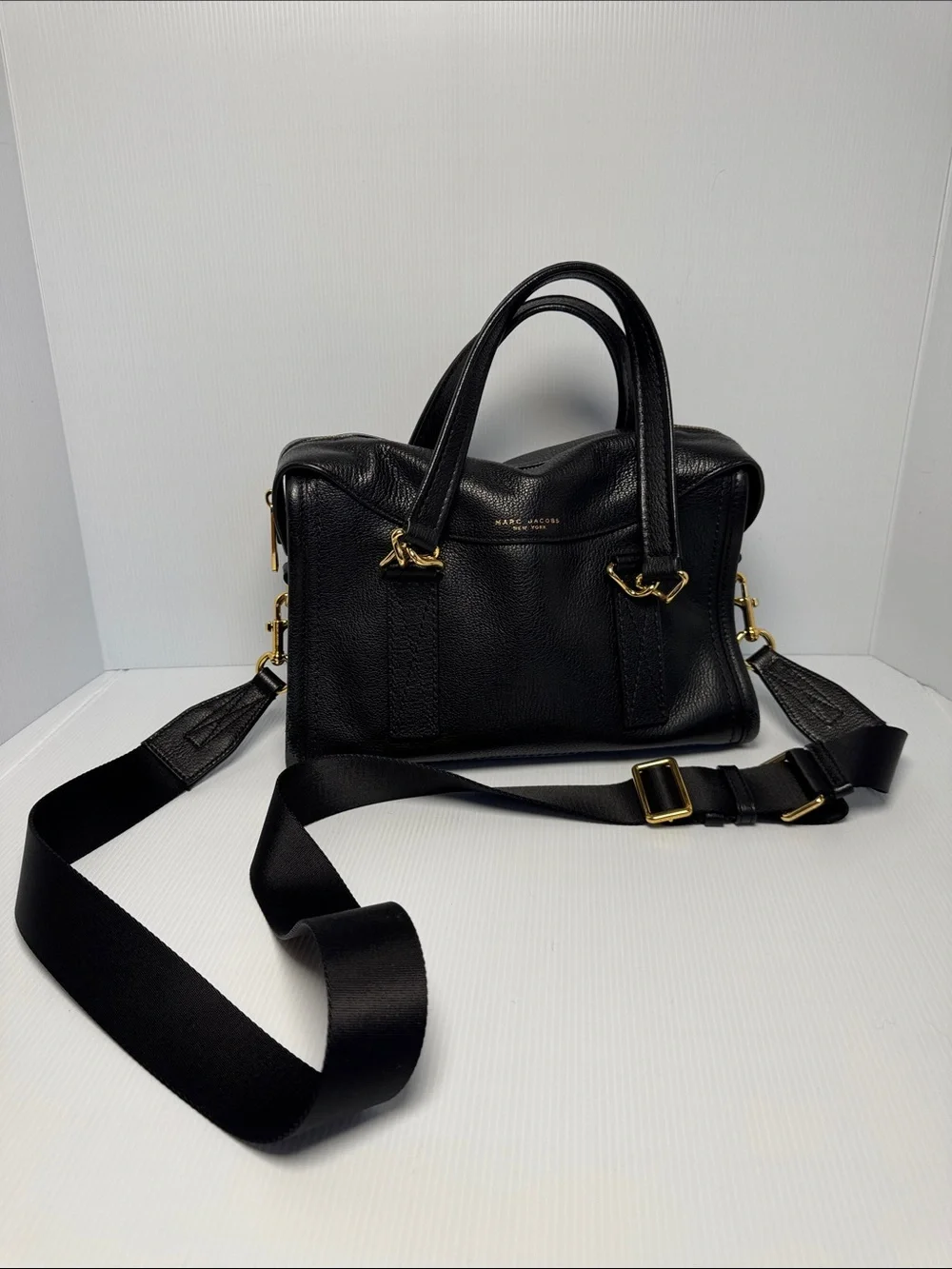 MARC JACOBS Wellington Black Pebbled Leather Satchel Crossbody Gold Hardware